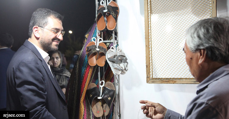 بازدید شهردار مشهد از نمایشگاه دست آفرینان برکت و کرامت-سید عبدالله ارجائی شیرازی