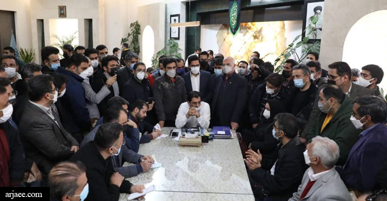  دیدار شهردار مشهد با پیمانکاران / با همدلی از این شرایط عبور می‌کنیم -سید عبدالله ارجائی شیرازی